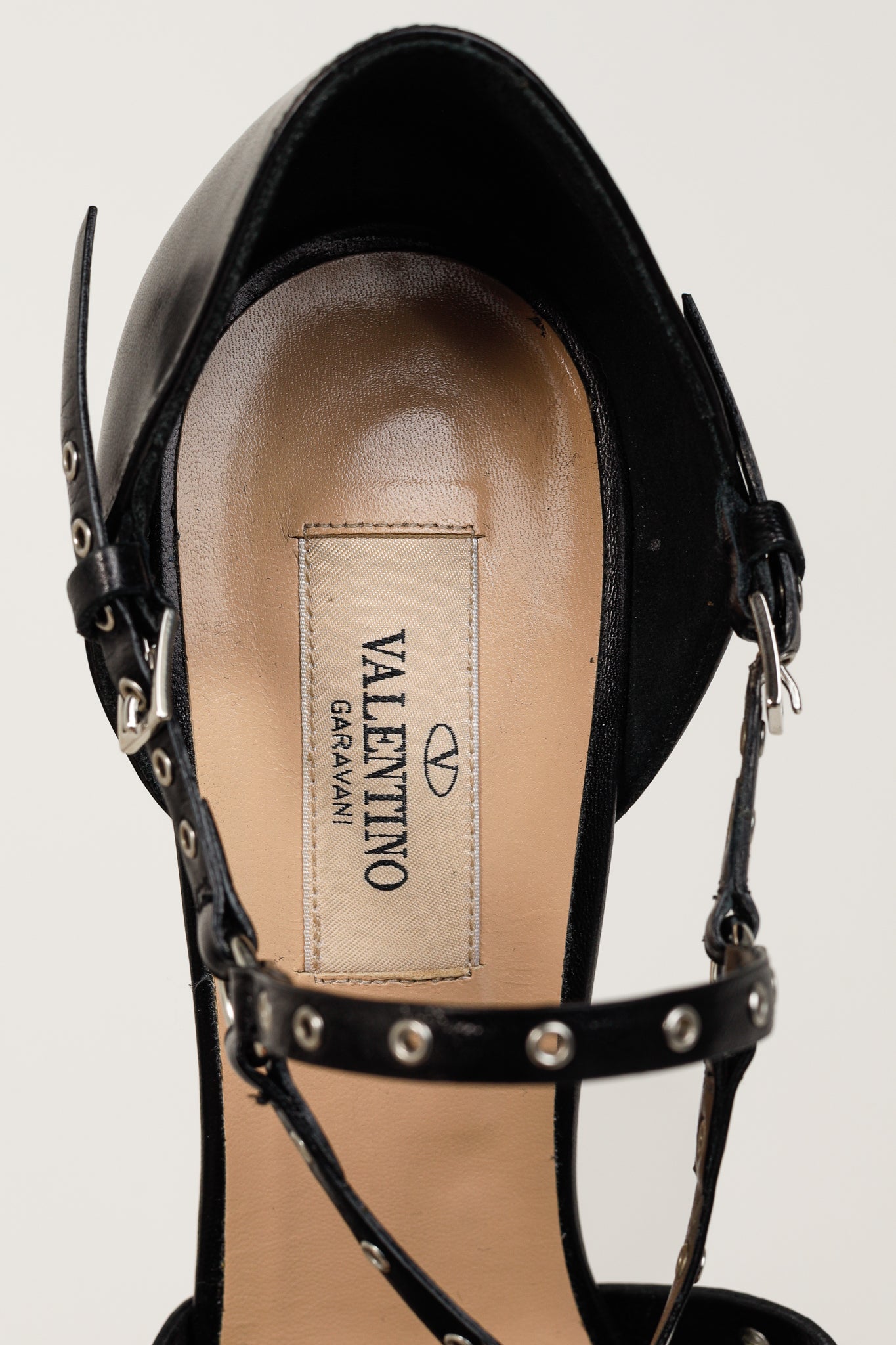 Valentino Garavani Love Latch Nero Nappa D'Orsay Eyelet-Embellished Heels