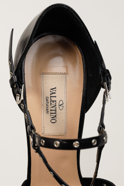 Valentino Garavani Love Latch Nero Nappa D'Orsay Eyelet-Embellished Heels