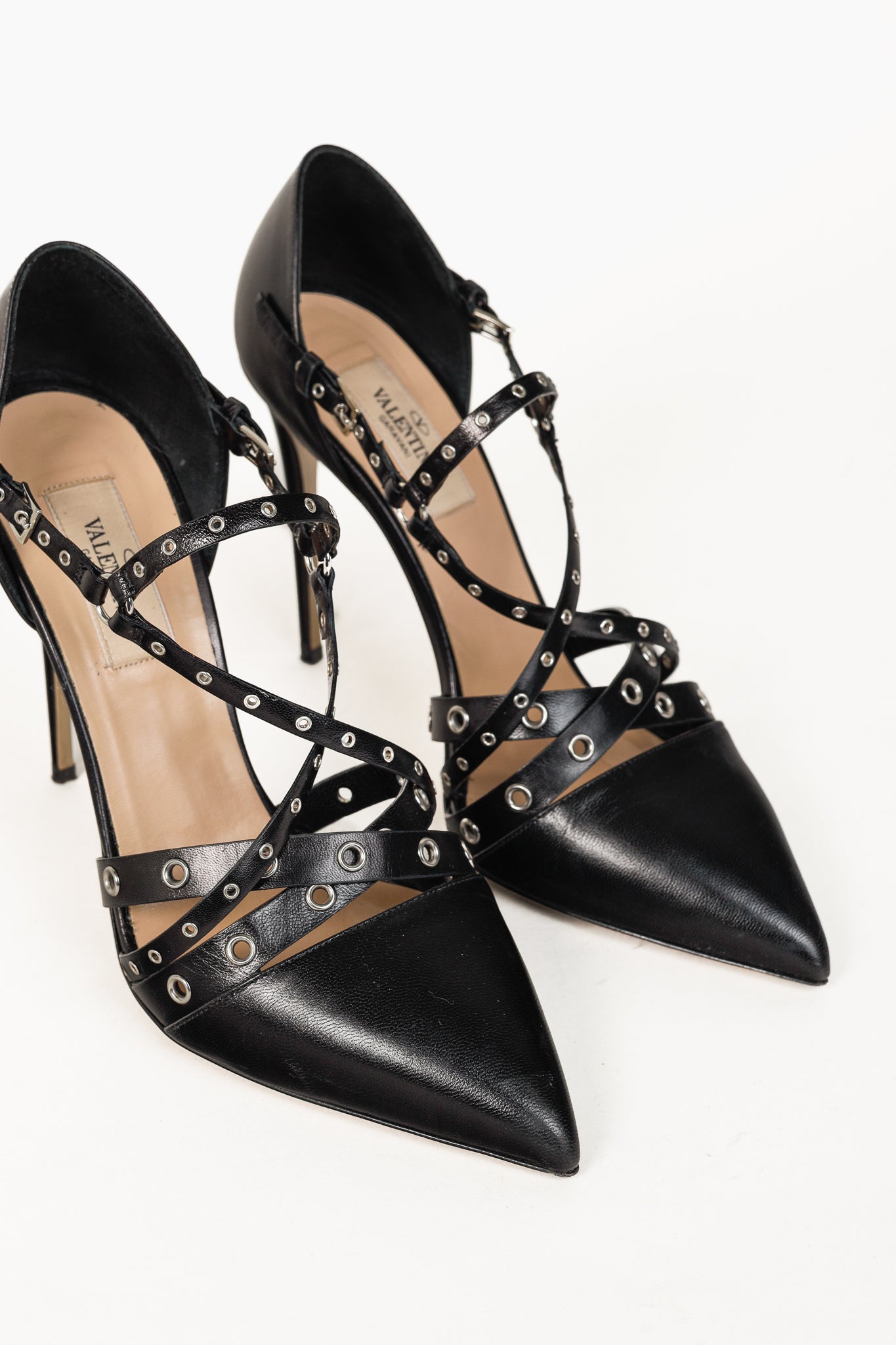 Valentino Garavani Love Latch Nero Nappa D'Orsay Eyelet-Embellished Heels