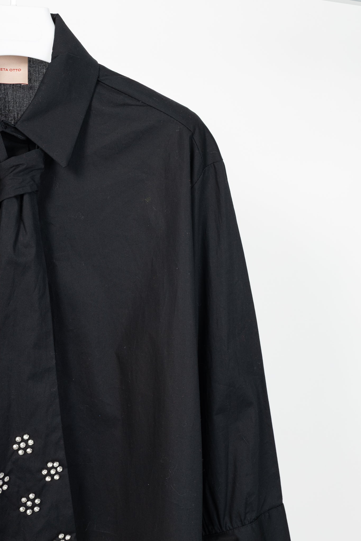 Zeta Otto Black Cotton Poplin Embellished-Tie Buttoned Shirt