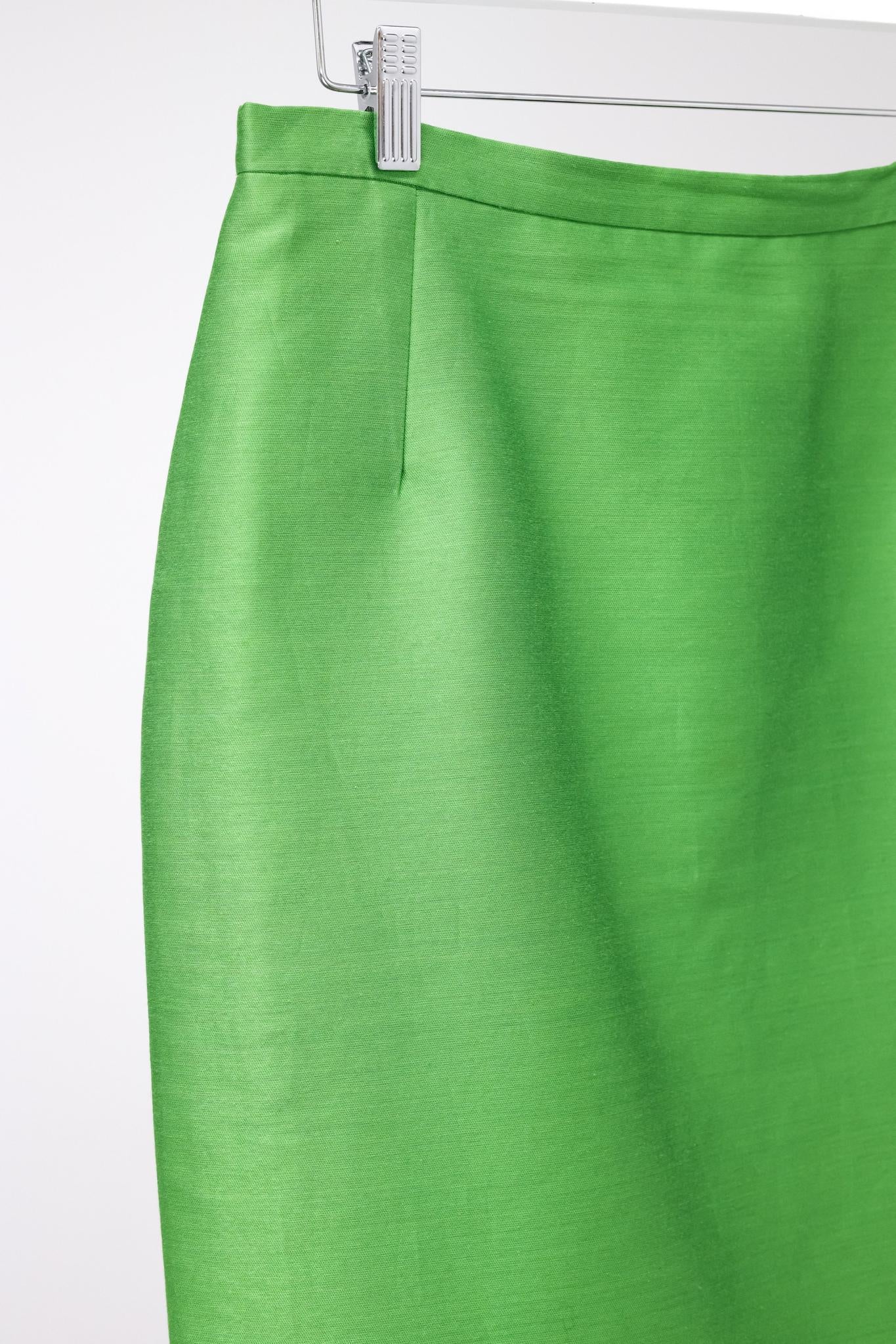 Oscar de La Renta Resort 2008 Green Satin Pencil Skirt