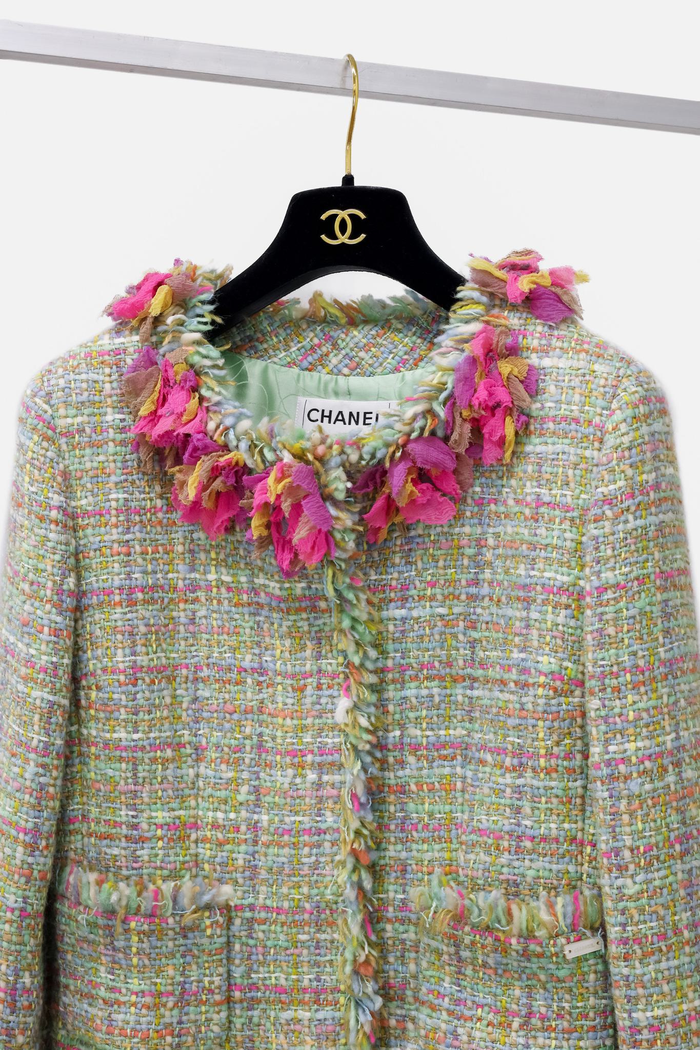 Chanel Fall 2001 Multicolour Silk Applique Tweed Jacket