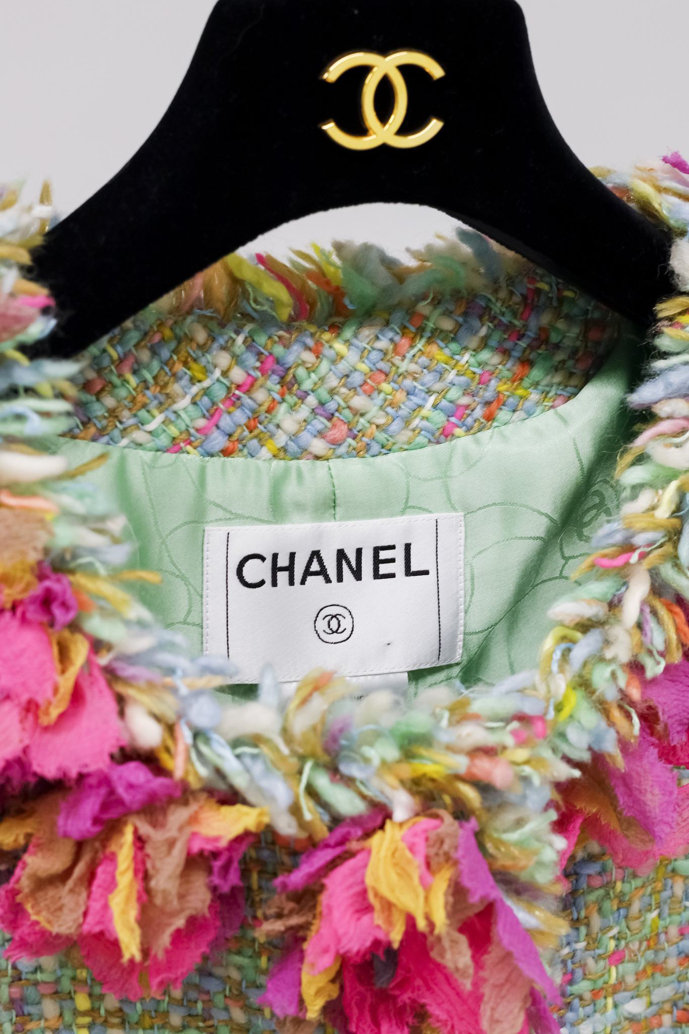 Chanel Fall 2001 Multicolour Silk Applique Tweed Jacket