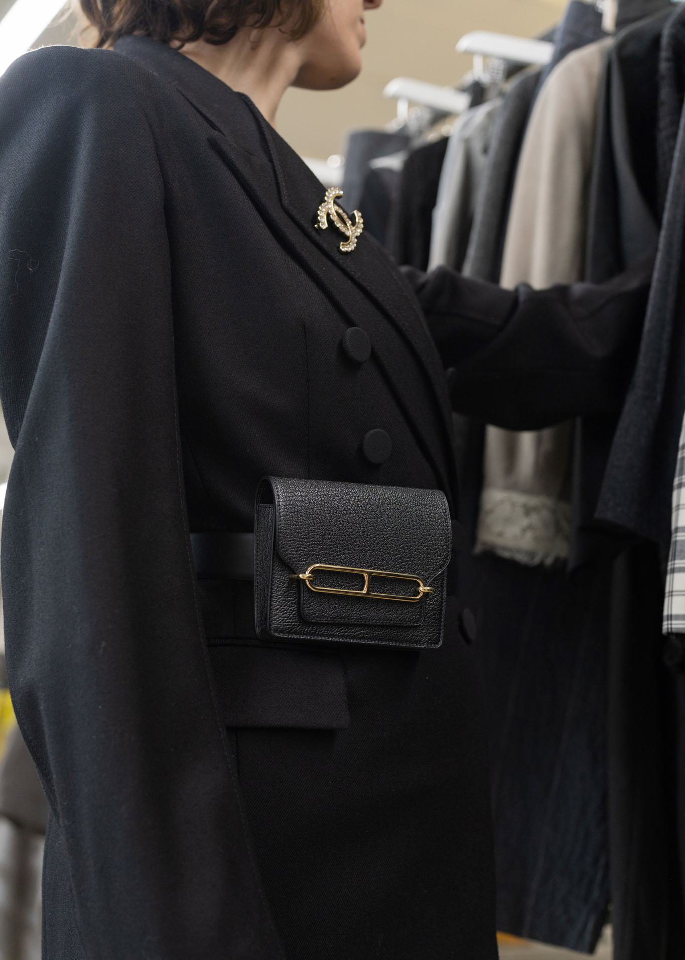 Hermès Roulis Slim Black Leather Wallet