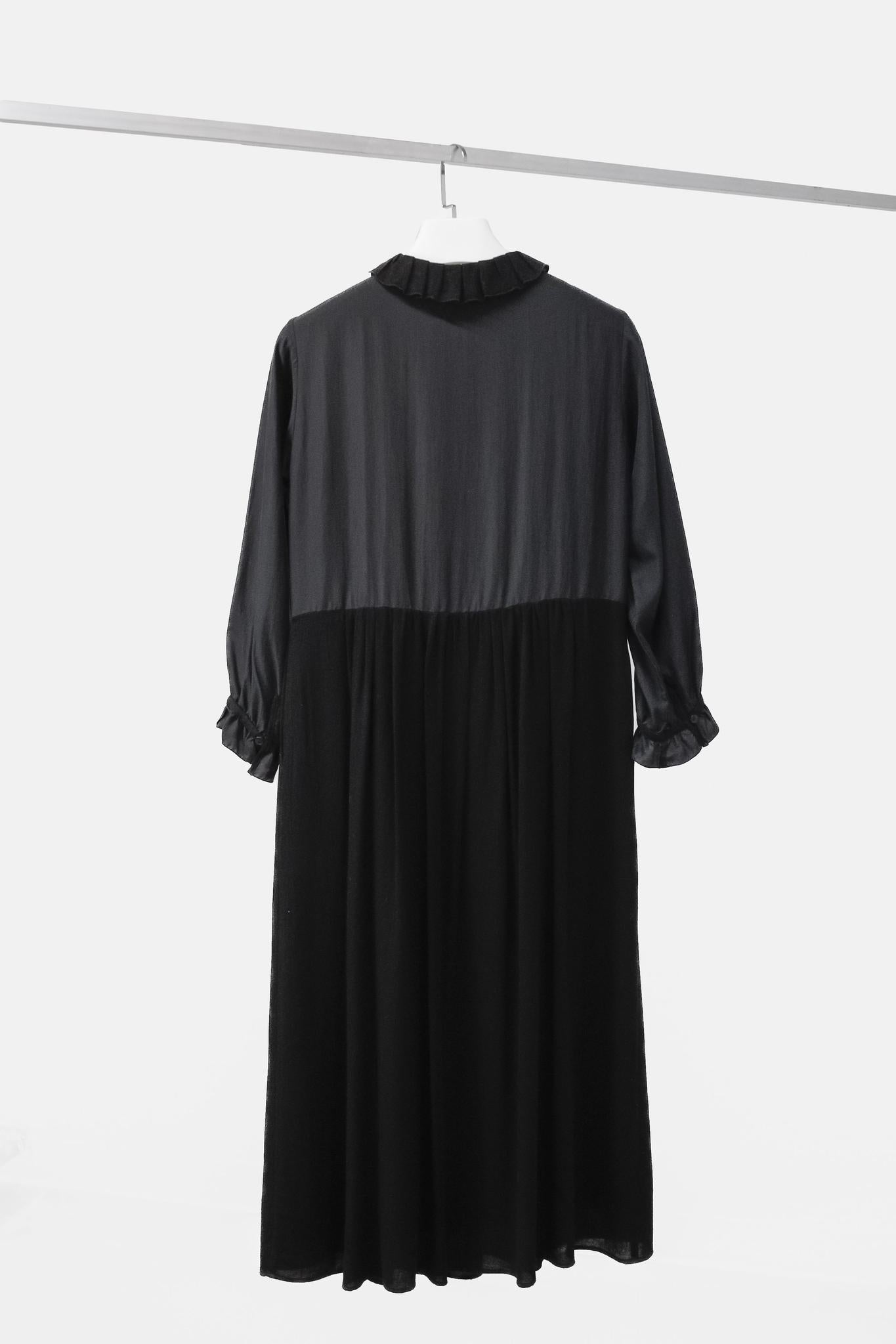 Pomandère Black Pleated Hem Maxi Dress