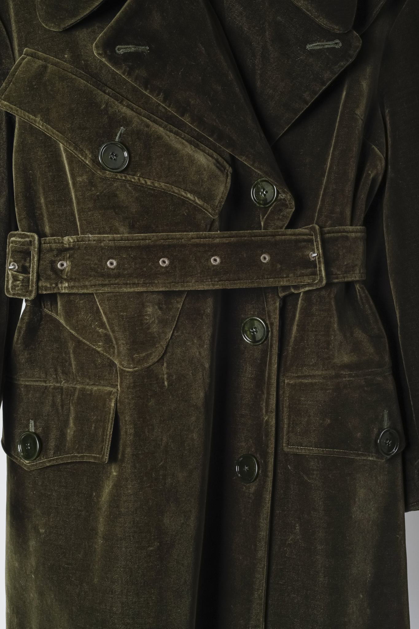 Simone Rocha Fall 2017 Runway Forest Green Velvet Trench Coat