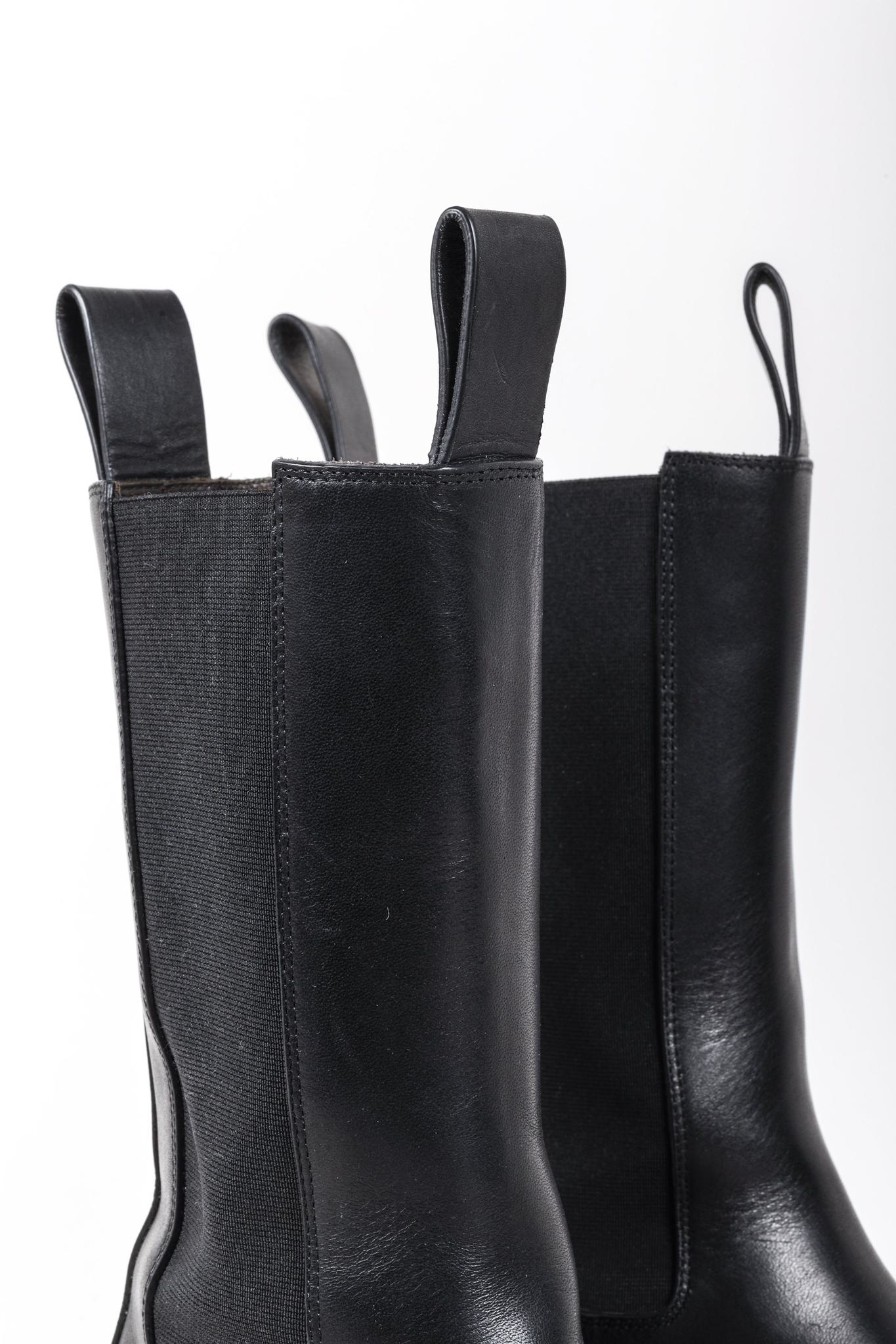 Bottega Veneta Black & Brown Tire Chelsea Boots