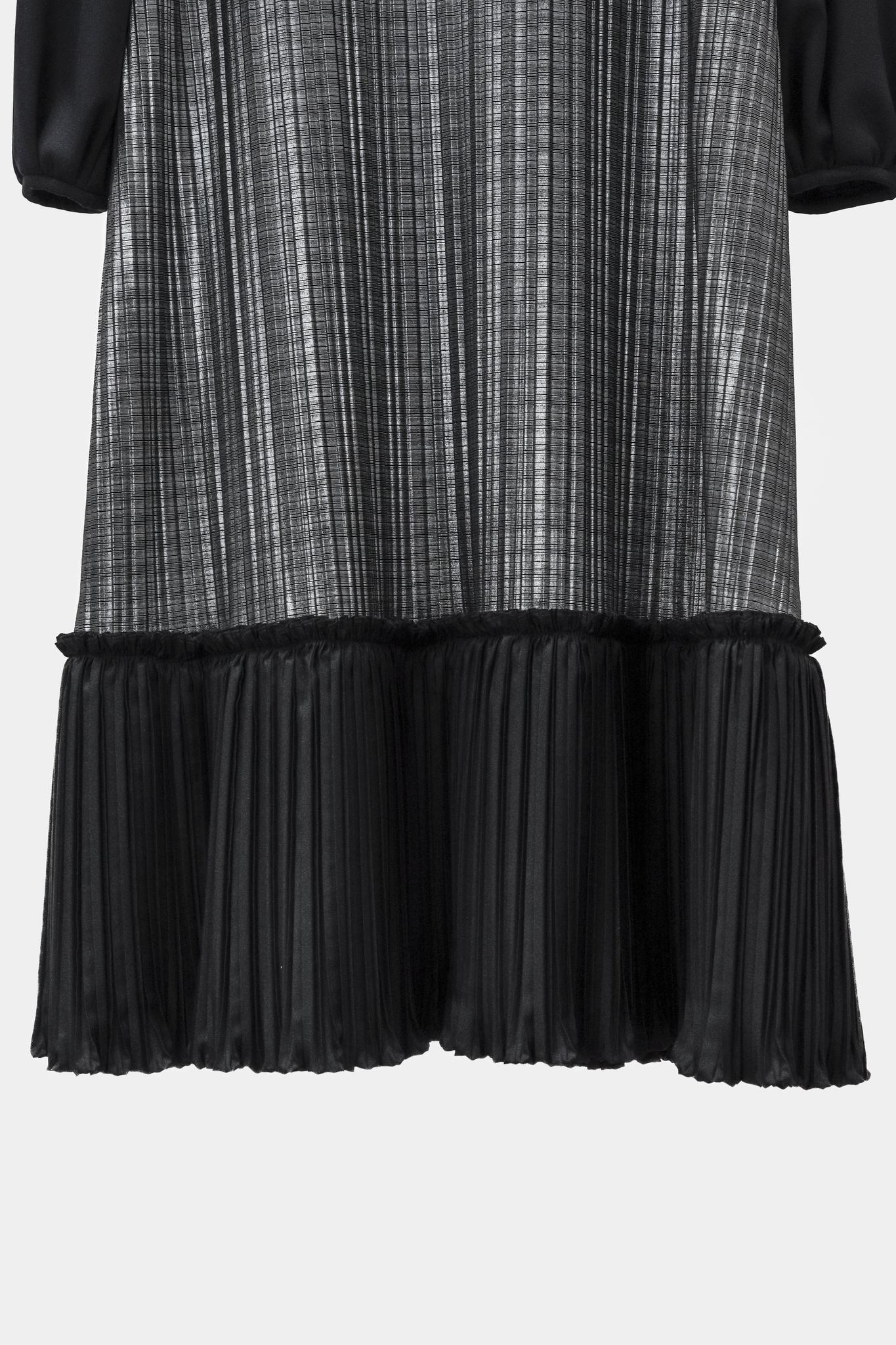 Marie Saint Pierre Black and Silver Pleated Gown